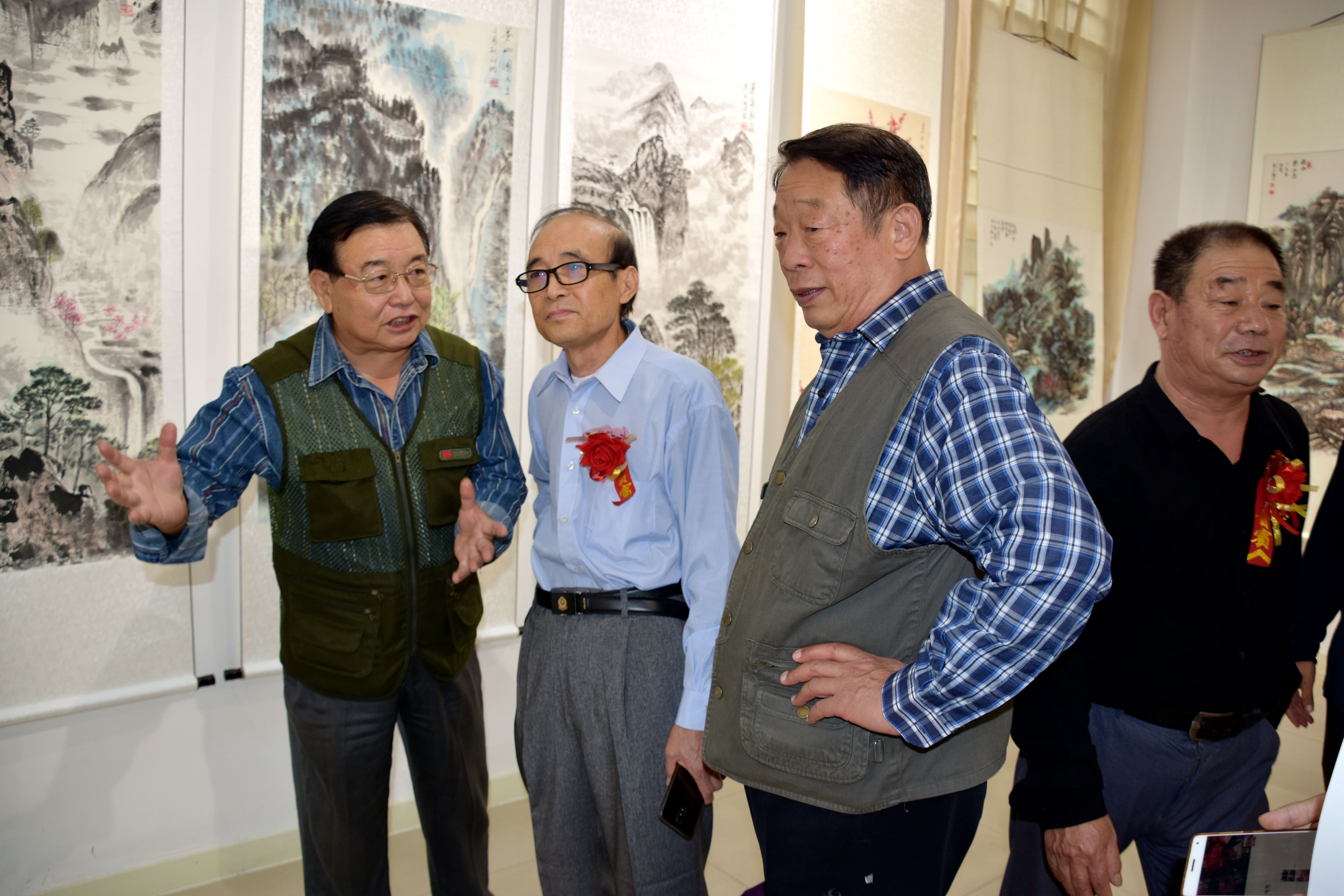 庆“十·一”七人书画作品展在郭味蕖美术馆隆重开幕