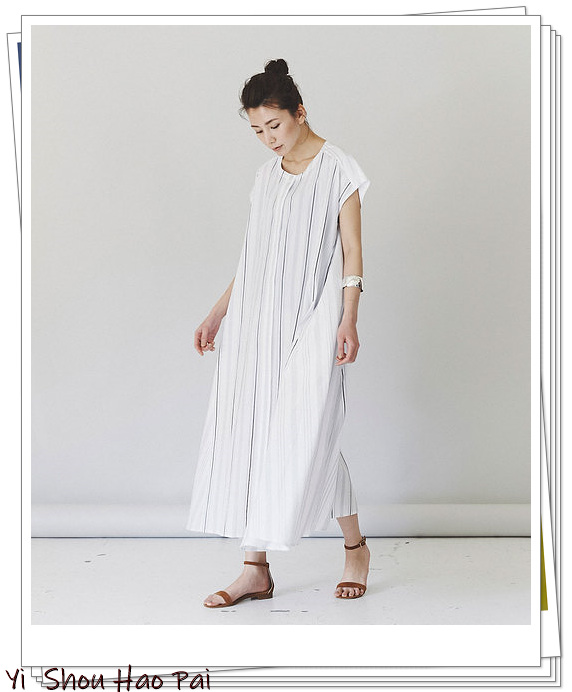 白色连衣裙的15种日系搭配参考，适合30多岁的女人