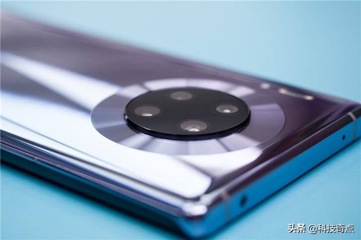 疫情当下，整体市场销量下滑，华为依然逆势上