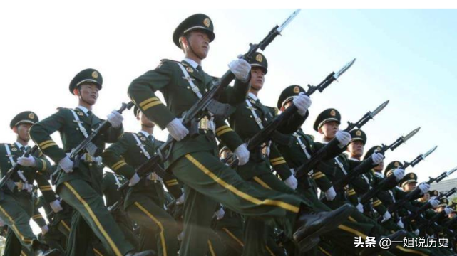 印度称中国阅兵是电脑合成，外国网友反驳：印度阅兵世界第一