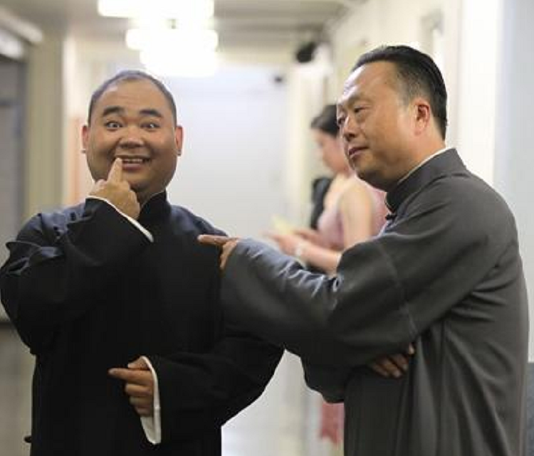 侯震：上班时间打游戏，为啥什么都不干郭德纲