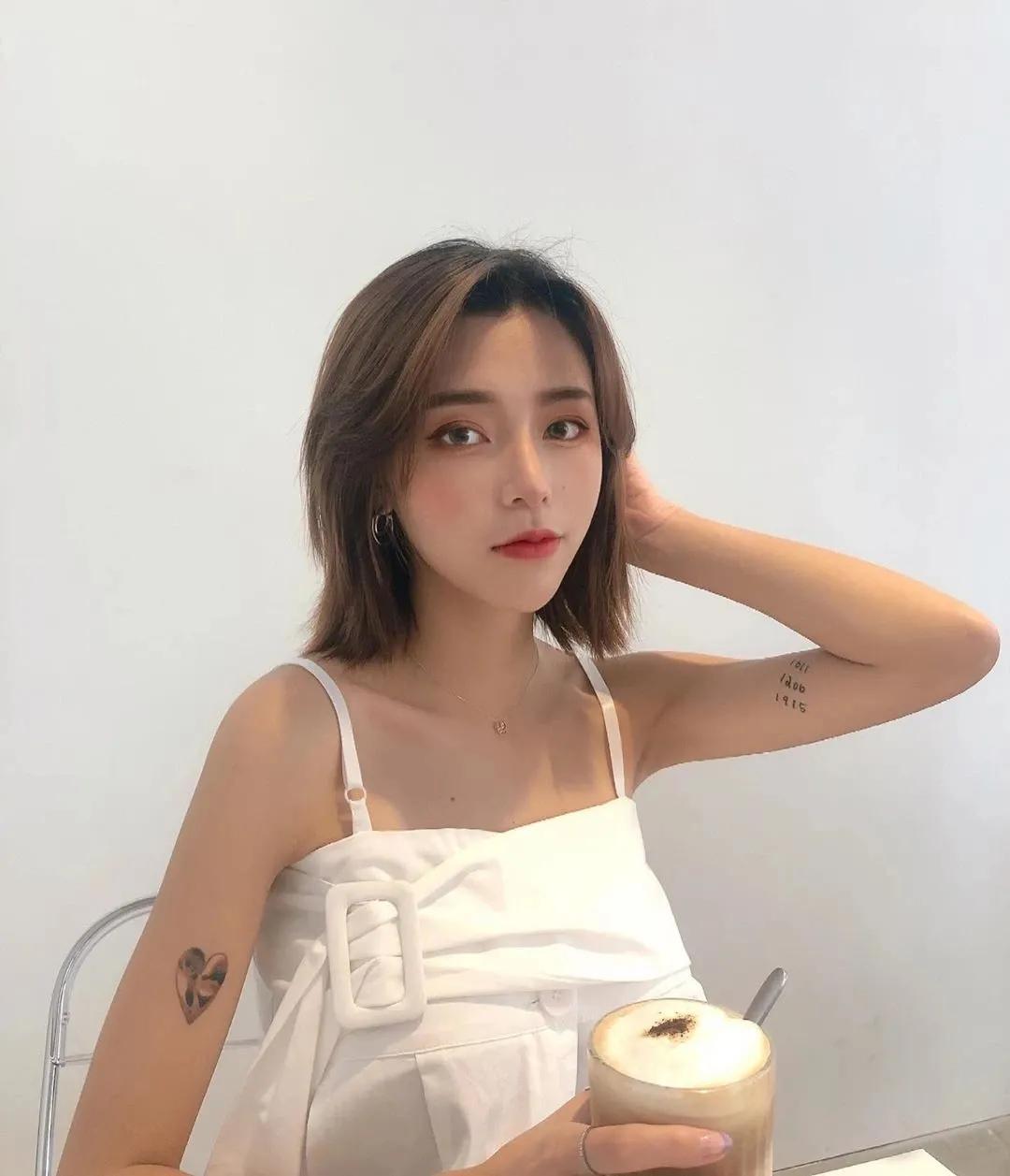 海贼王现实生活版娜美魔鬼身材完美女神图片