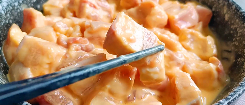 五花肉不要紅燒啦，淋2個雞蛋，你想不到的做法，每次上桌不夠吃