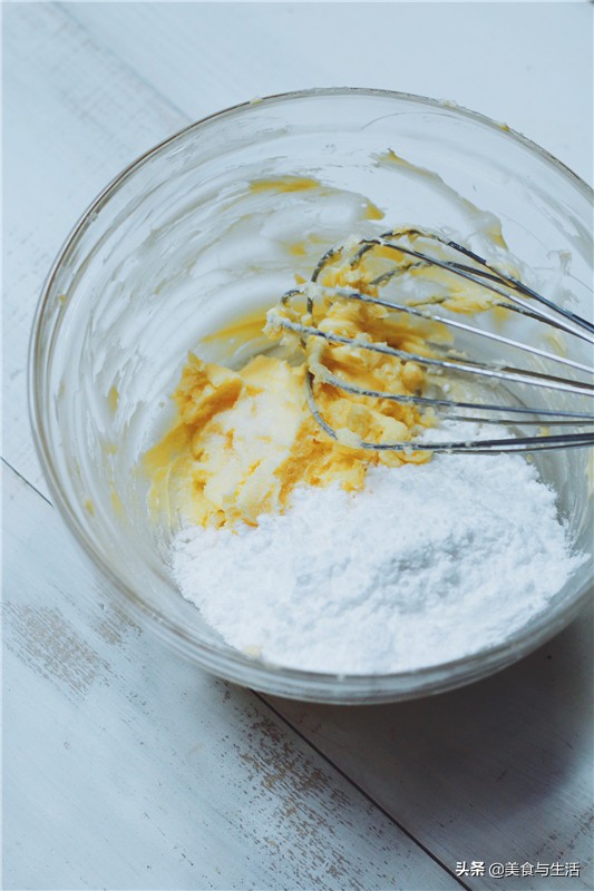 Feburary 2 if be in the home curtilage, do not want to eat bean, come a citric biscuit, acerbity acid is sweet pretty good also