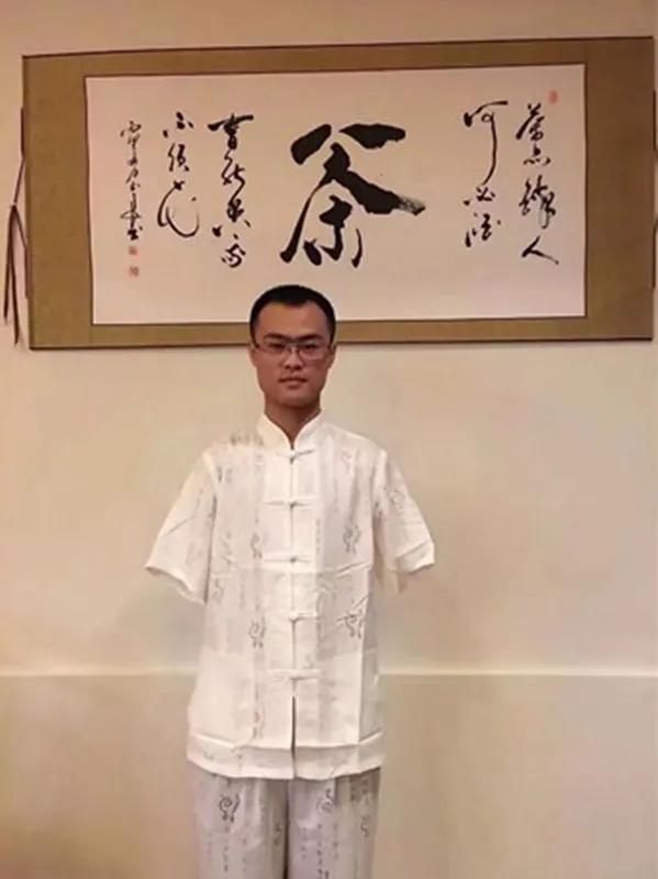 一纸水墨落云烟    口撰珠玑代相传