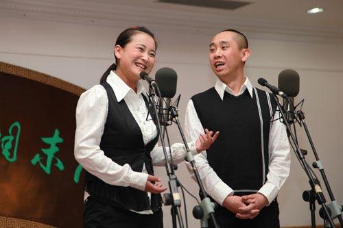 13年前，二人同上春晚，如今賈玲成了老板，那么白凱南哪去了？