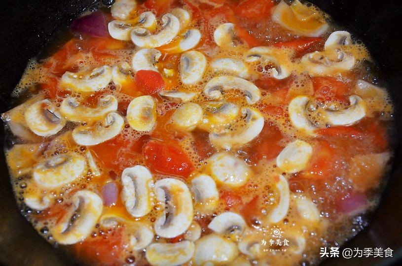 The method of beef stew with tomatoes, a local specialties fusion of Chinese and Western, most suitable for cold autumn season