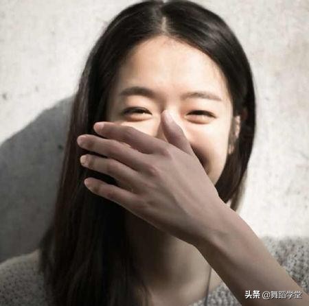 每天刷牙为啥牙齿还那么黄？坚持用它黄牙变白牙，嘴里清新没异味