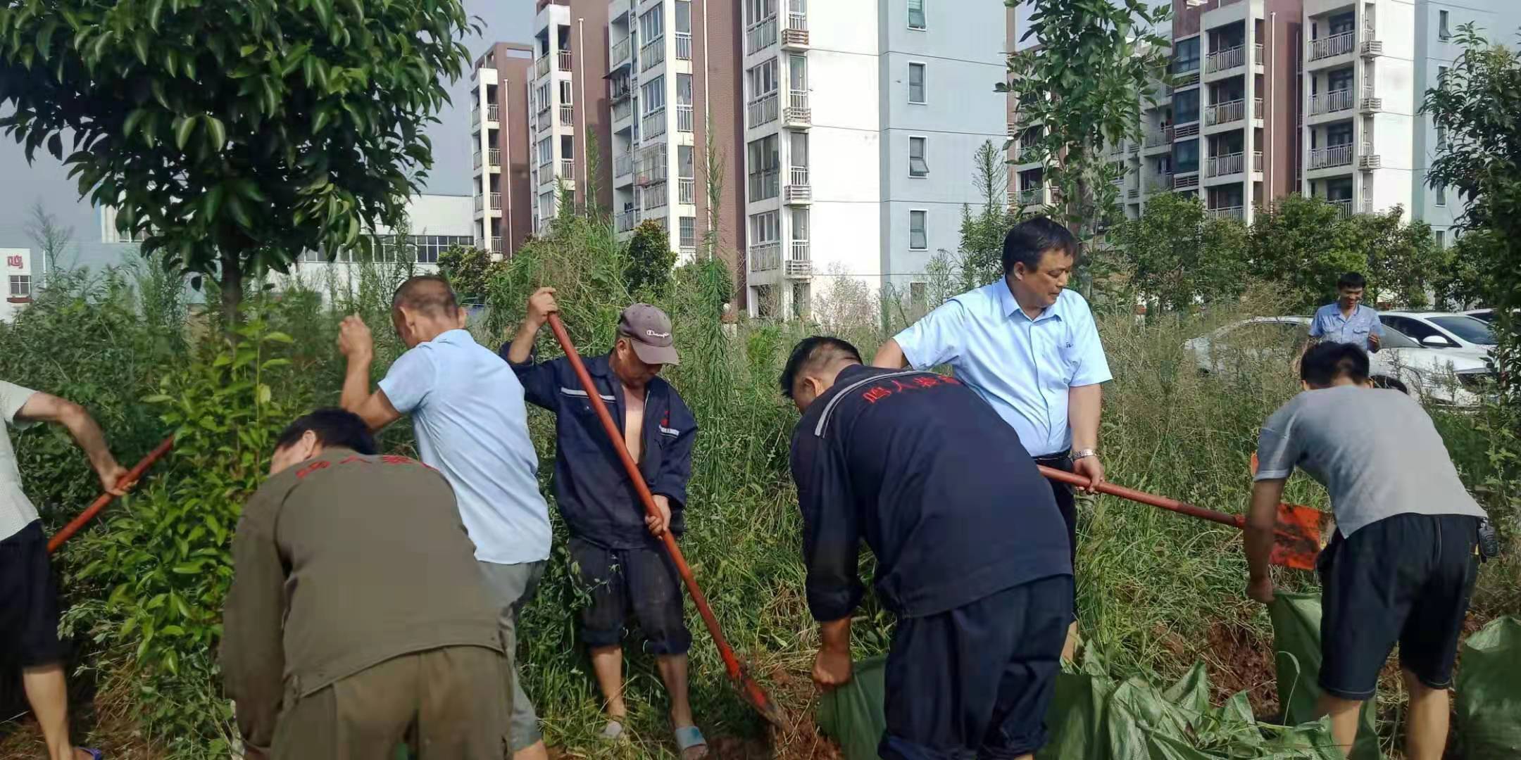 河南鸣人装备油脂工程有限公司为滑县防汛救灾工作捐赠物资