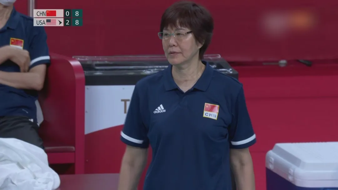 中国女排也和国足一样，到了为小组出线算分的时候了？东京奥运会两连败后，姑娘们已经退无可退