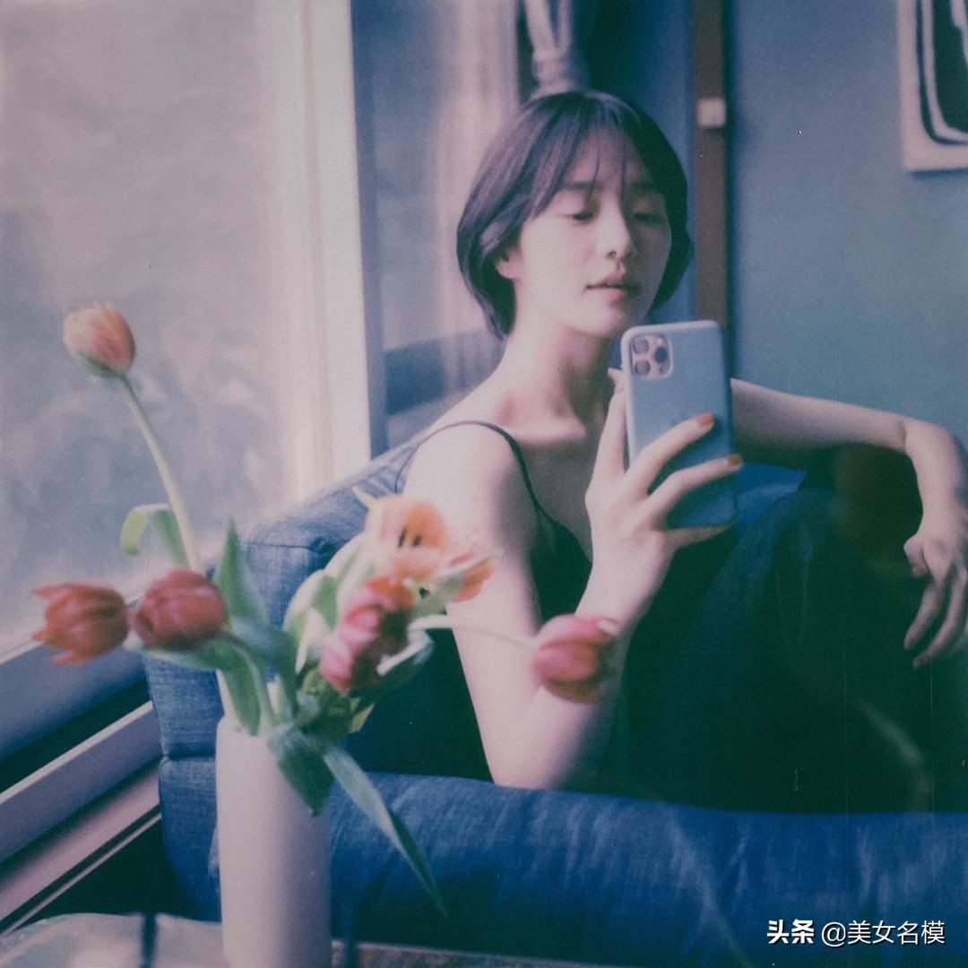 《雖然是精神病但沒關係》小護士樸珪瑛清新外貌宛如初戀女神