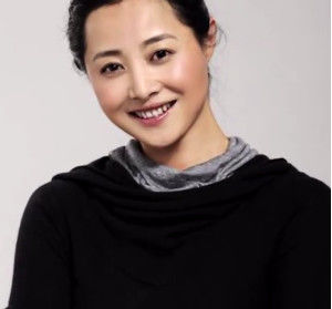 曾搭档葛优、候耀华，嫁四婚导演却被劈腿，如今却又与前夫复婚