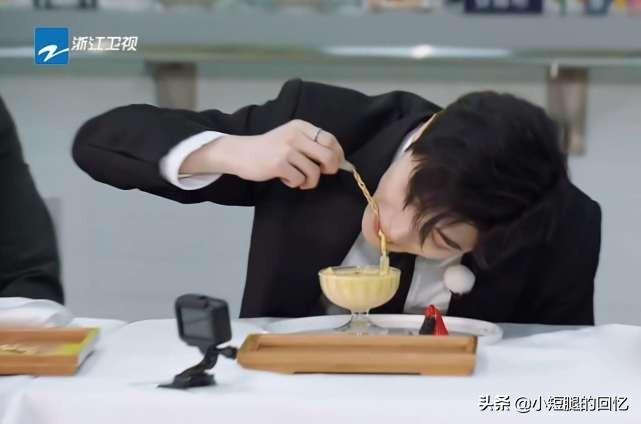 这还是你之前认识的蔡徐坤吗？偶像包袱去哪了，有没有搞错