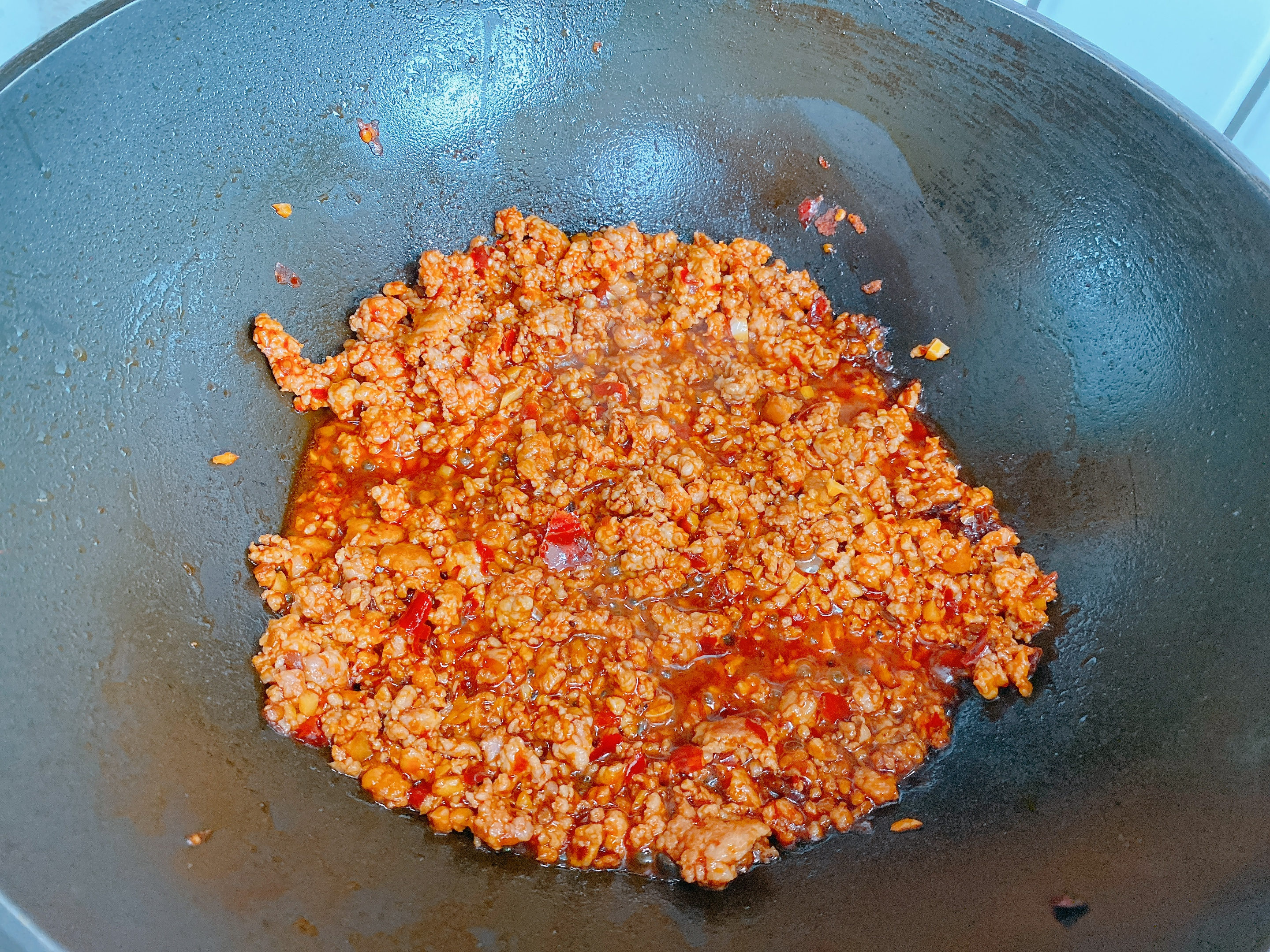 这是我做过最好吃的米粉，10分钟搞定，酸辣开胃，味道不输小吃街