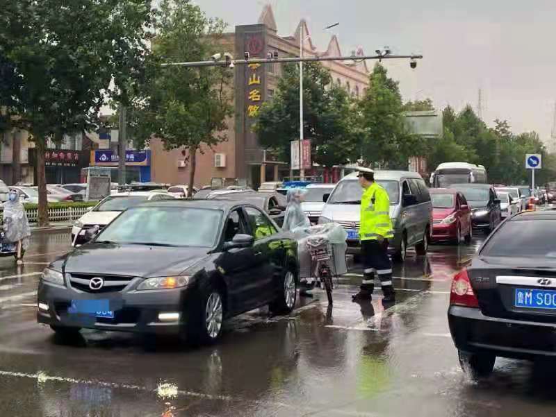 ���ݹ���ӭ��ս�꣬��·���˰���