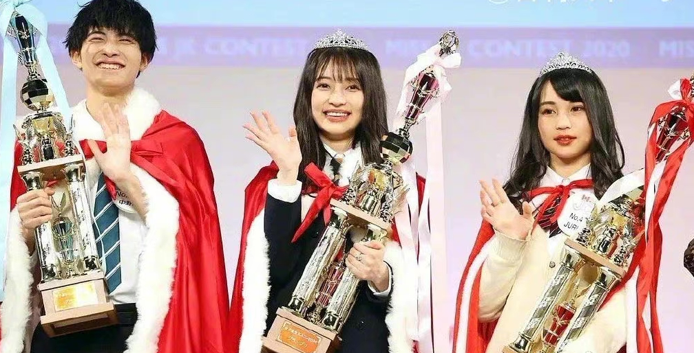 日本最帅最美高中生诞生！中日审美不同，“小龅牙”是认真的吗？