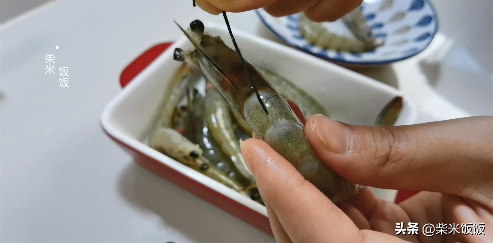 年夜飯油燜大蝦，這個做法特簡單，入味又多汁，好吃不腥
