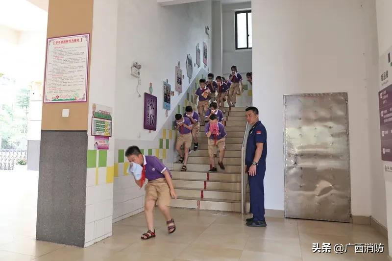 玉林玉州区旺瑶小学种了一千多颗种子(图3)