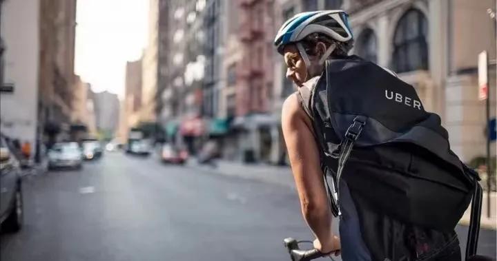 同是送外卖，日本外卖小哥为何赚得多待遇也好？