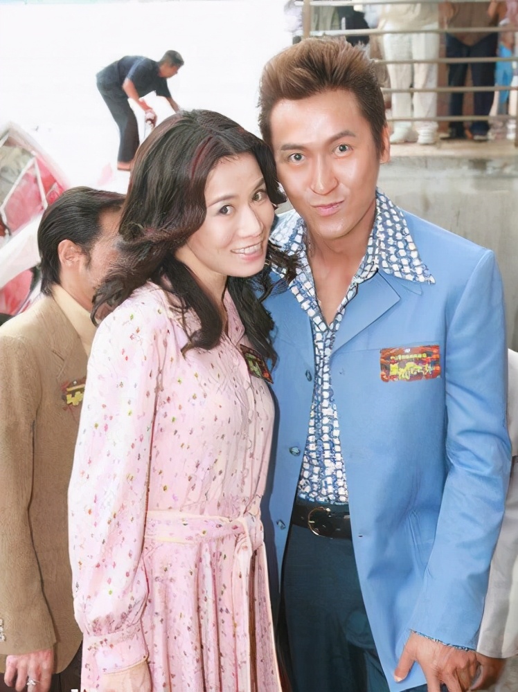 45歲不結婚，月租29萬豪宅獨居，對佘詩曼來說是一種解脫