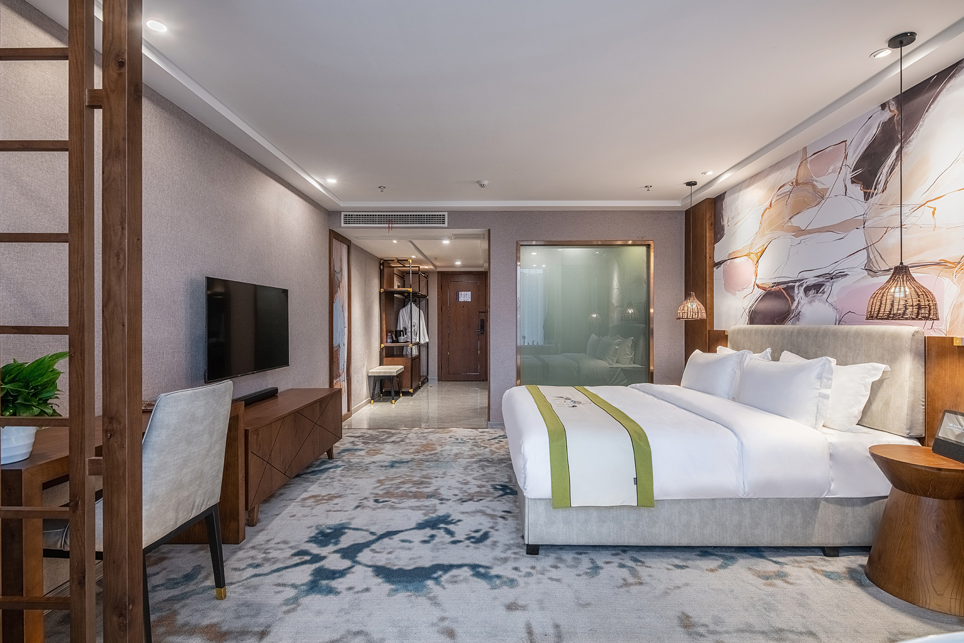 重庆李子坝轨道列车噪音扰民吗？实测18楼民宿，汽车声音更大