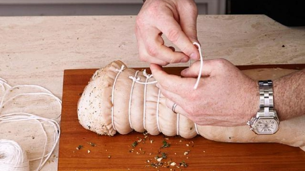 五花肉不要再红烧了，拿绳子捆起来，咸香不腻，我家一周吃5次