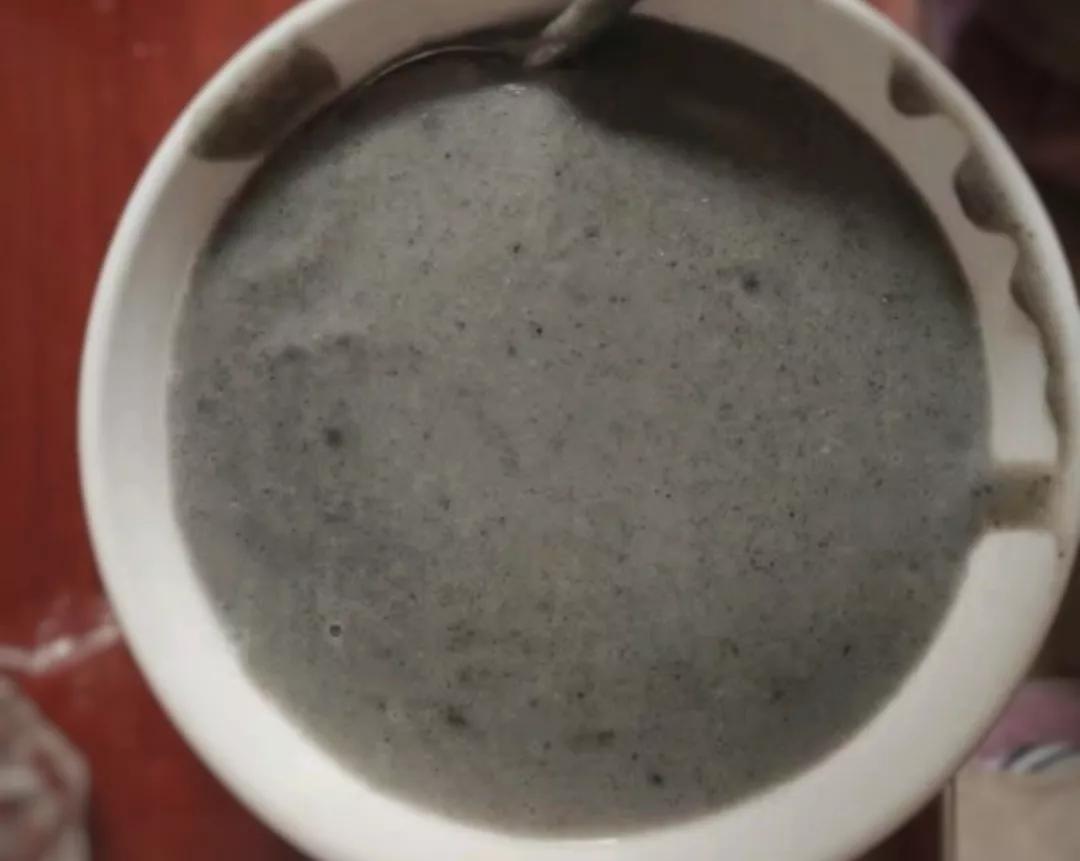吃黑芝麻黑豆黑米能让白发变黑？变黑是不存在的营养还不错。