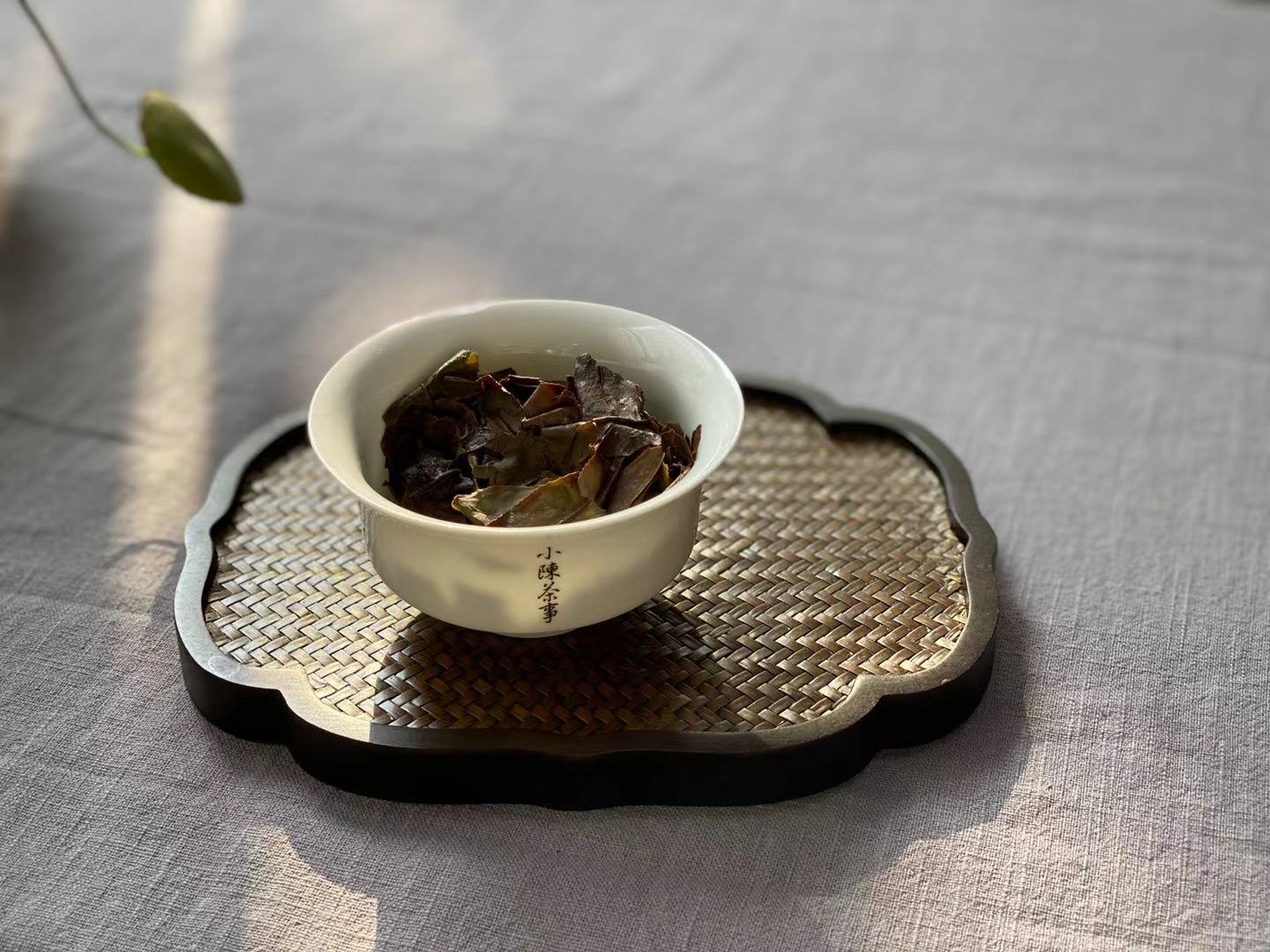过期的茶叶能喝吗？绿茶、白茶、红茶，过期5年了怎么办？