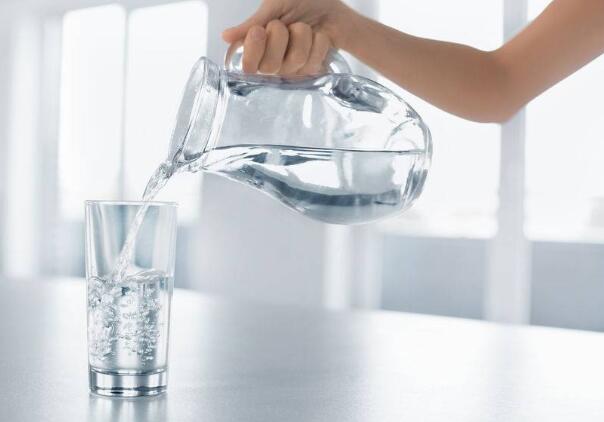 女性過了50歲，飲食堅持�3多4不要�，做好3件事，健康伴隨你