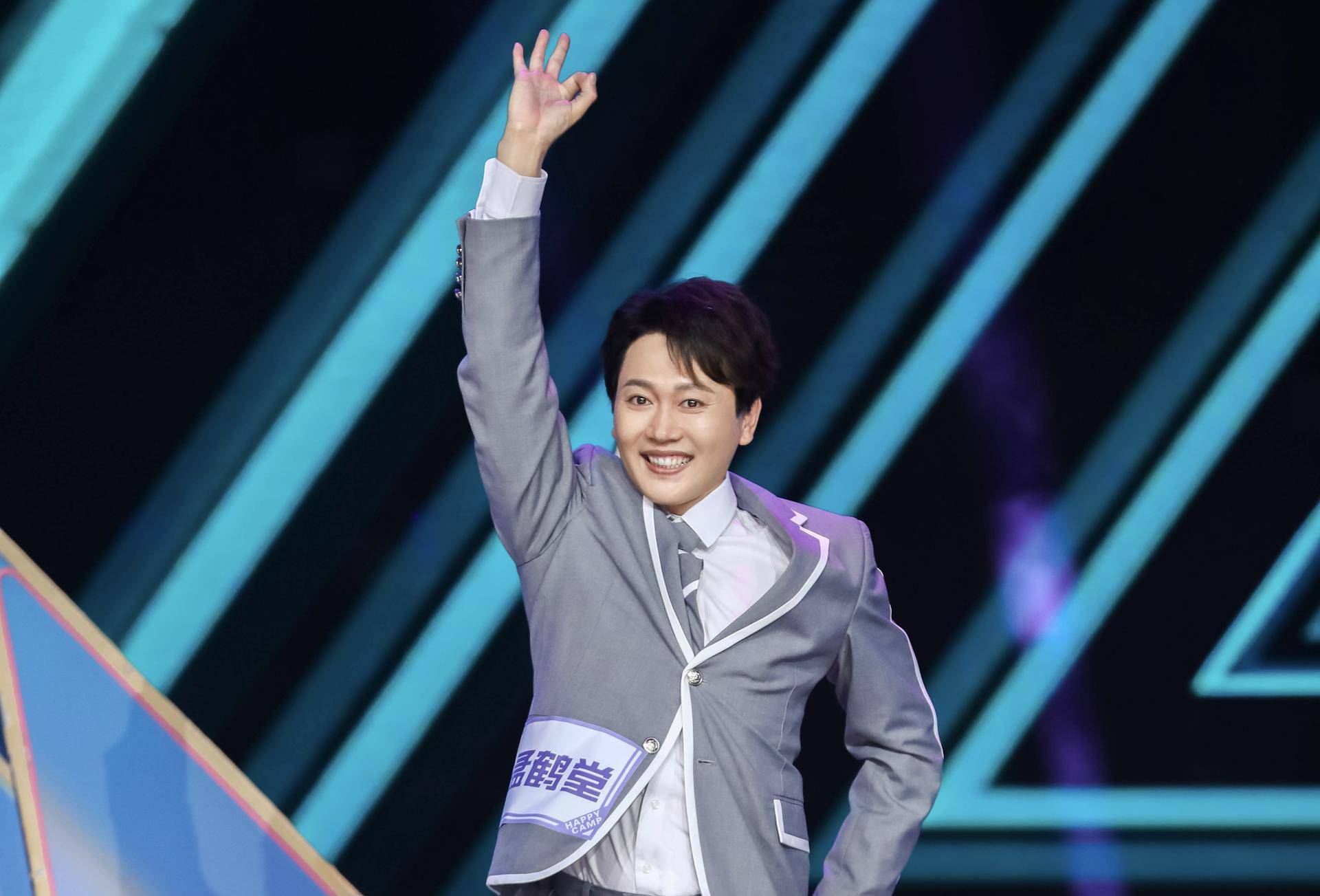 从郭麒麟到岳云鹏，德云社“报复性复工”，或