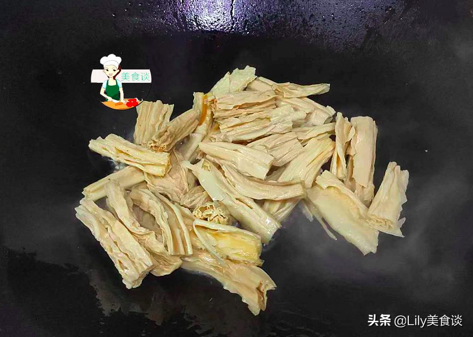 图片[9]-香菇木耳炒腐竹做法步骤图 儿子爱吃-起舞食谱网