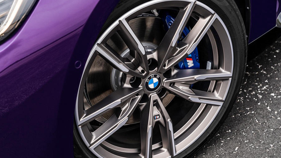 轴距增加51mm/3系同款内饰，解析全新宝马2系Coupe