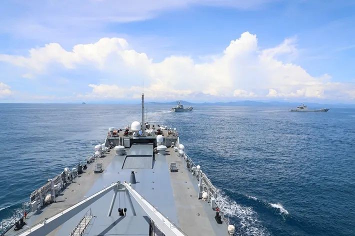 �з��ڵ��㵺��̨�����Ϻ�ǿ�Ƴ�����ά�����Һ��������������