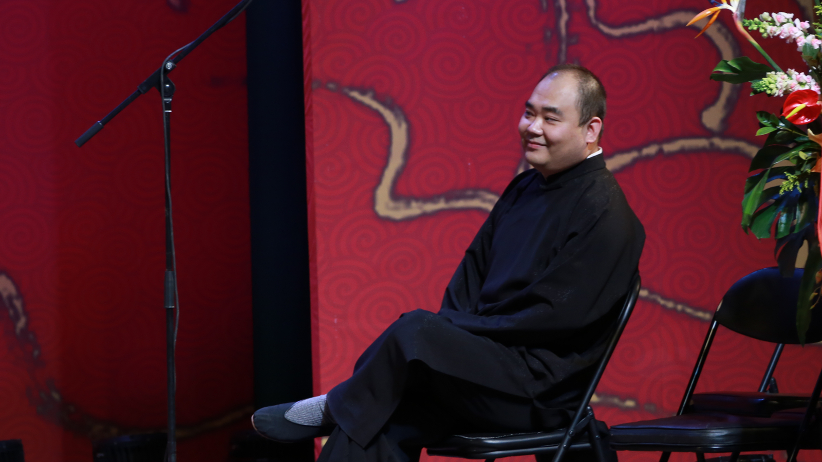 侯震：上班时间打游戏，为啥什么都不干郭德纲
