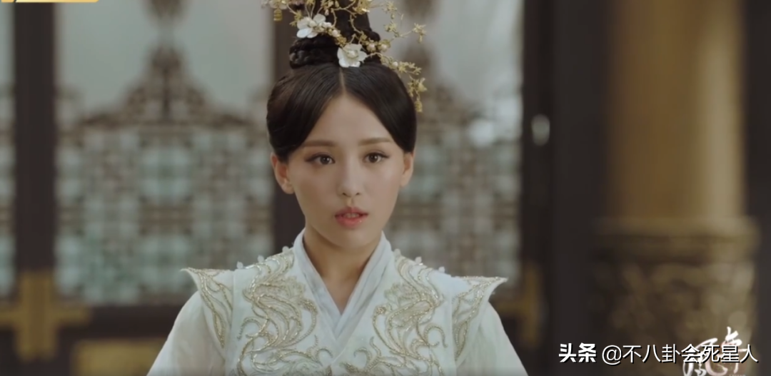 周冬雨“下凡”演古偶是败笔，7个女配颜值高，两位新疆演员惊艳