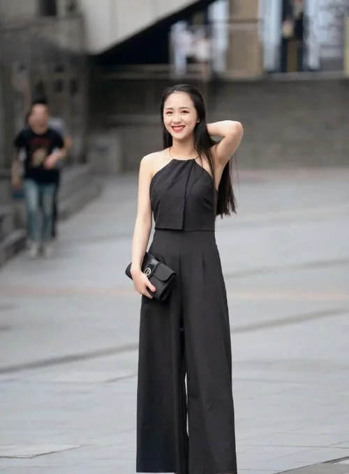 街拍：现在小姐姐都有大长腿的吗？第7个美女身