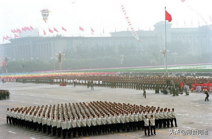 1984年国庆节大阅兵，为什么能够成为最受瞩目的一次大阅兵？