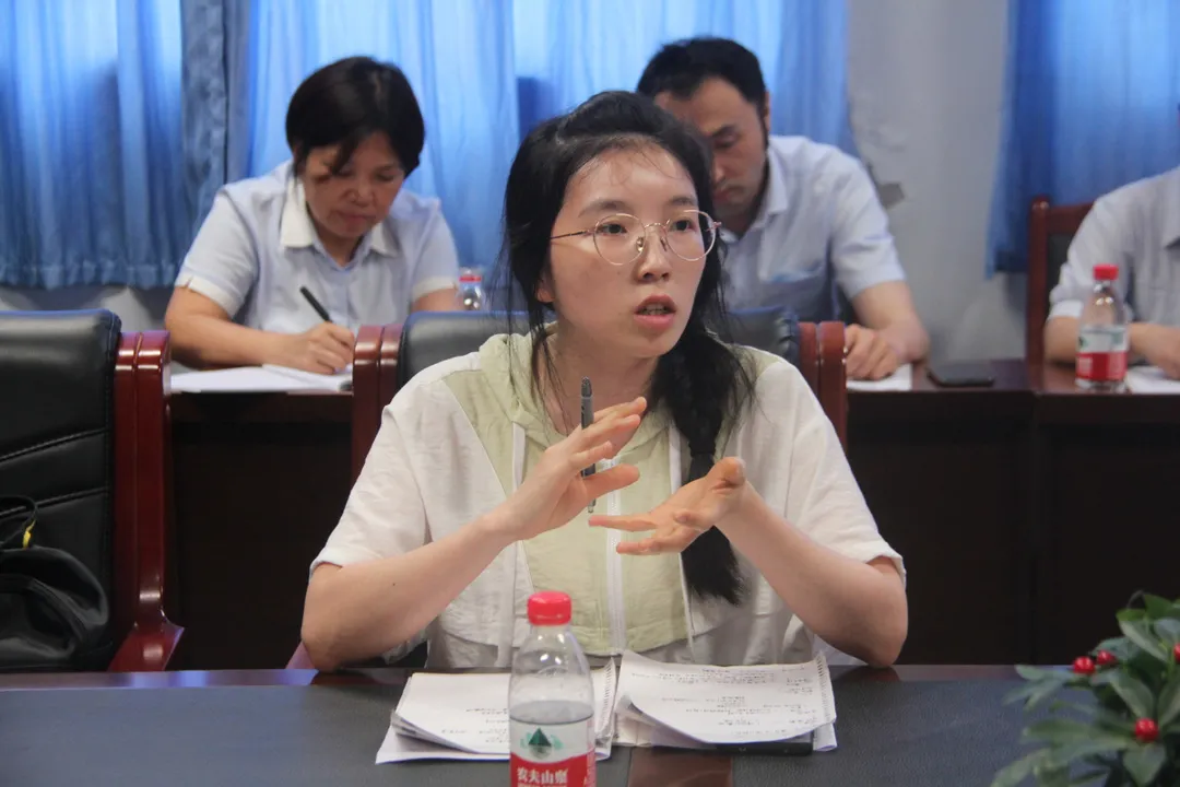 对标竞进、比学赶超、提质晋位 遂宁四中(二中滨江校区)与重庆市珊瑚中学缔结友好学校 对标竞进、比学赶超、提质晋位 遂宁四中(二中滨江校区)与重庆市珊瑚中学缔结友好学校