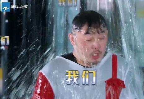 5位婚后“發(fā)?！钡木扌?，周杰倫“放飛自我”，王力宏根本認(rèn)不出
