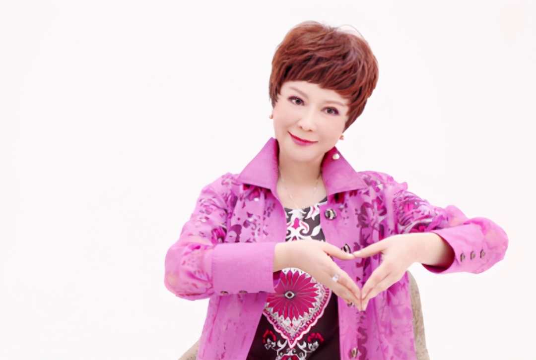 Feel ham of little fresh pork, challenge Bobby pink, 59 years old of Cai Ming sell bud to play the part of lovely " refuse to obey old "