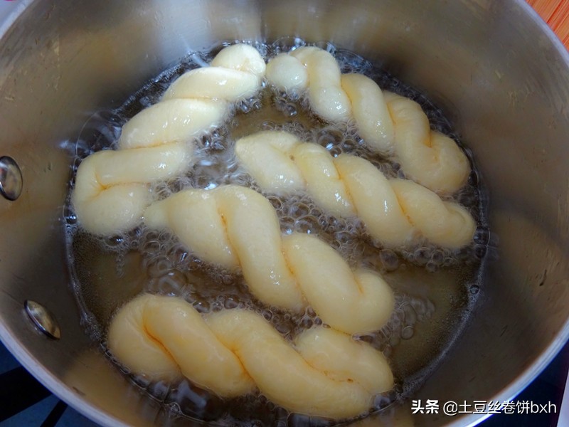 這是孩子最喜歡的早點，半小時完成，暄鬆柔軟，每次至少吃5個