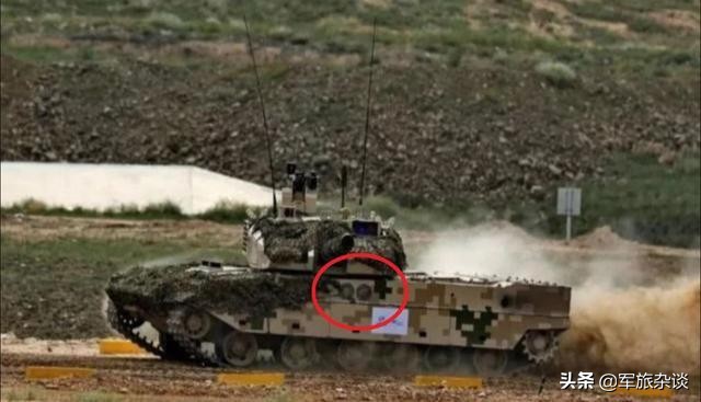 坦克里到底有多热？装甲能煎鸡蛋士兵苦不堪言