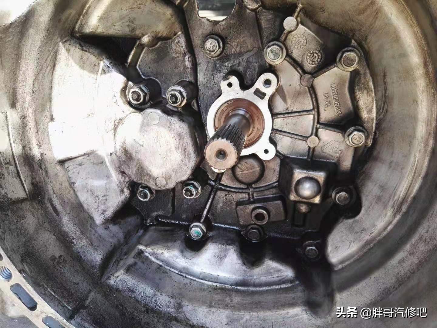 图片[6]_汉腾X7离合器分泵漏油维修步骤_5a汽车网
