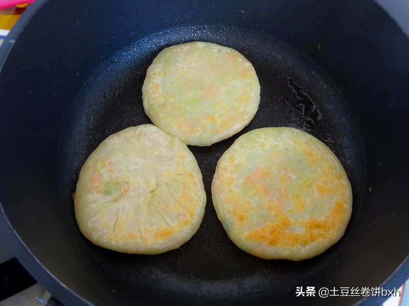 这是孩子超爱的馅饼，香嫩有营养，凉了也软软的，每次至少吃5个