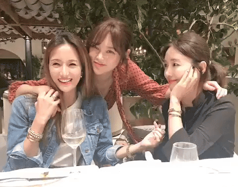 一手好牌打得稀烂，说的就是她吧