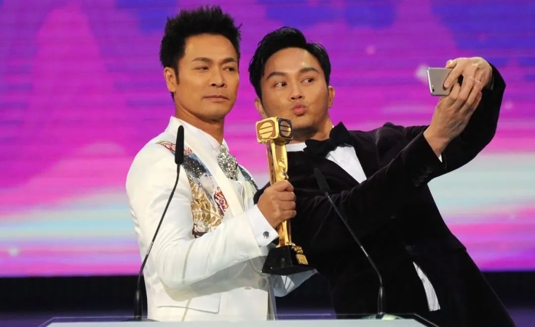 还有谁？同时手握香港金像奖影帝+TVB视帝，至今