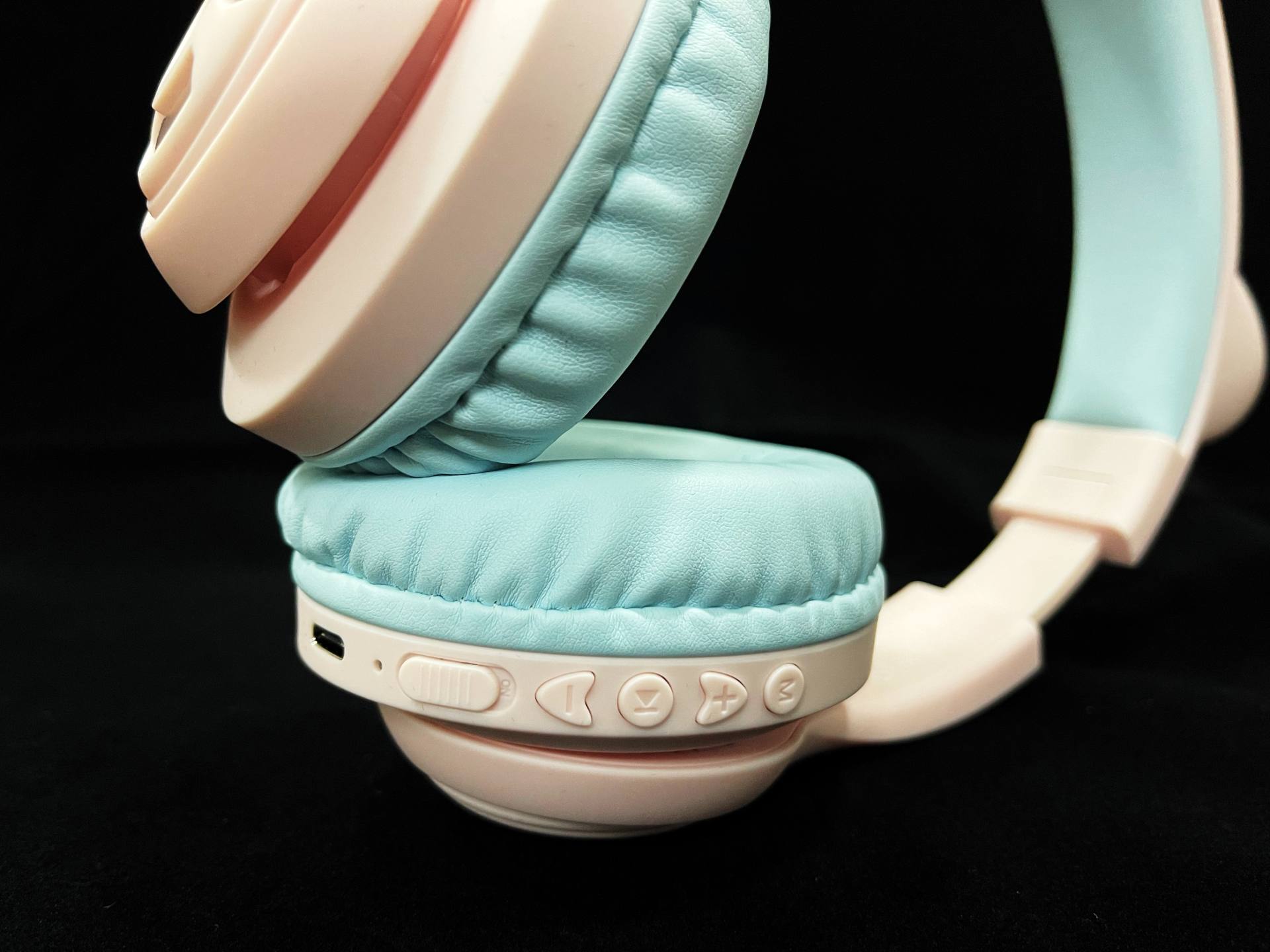 儿童上网课Tribit趣倍BTH13头戴式发光蓝牙耳机体验