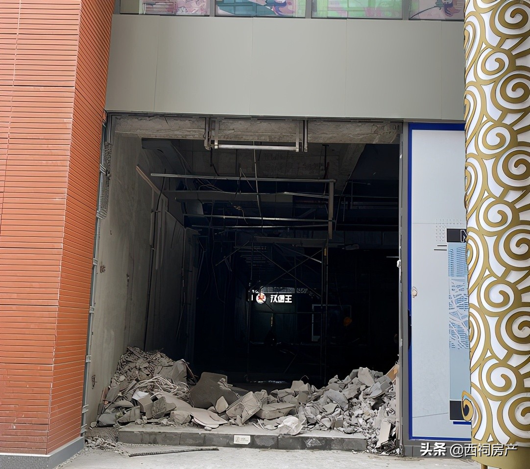 凉！江浦慕斯荟变亚朵酒店？被曝欠物业费超460万