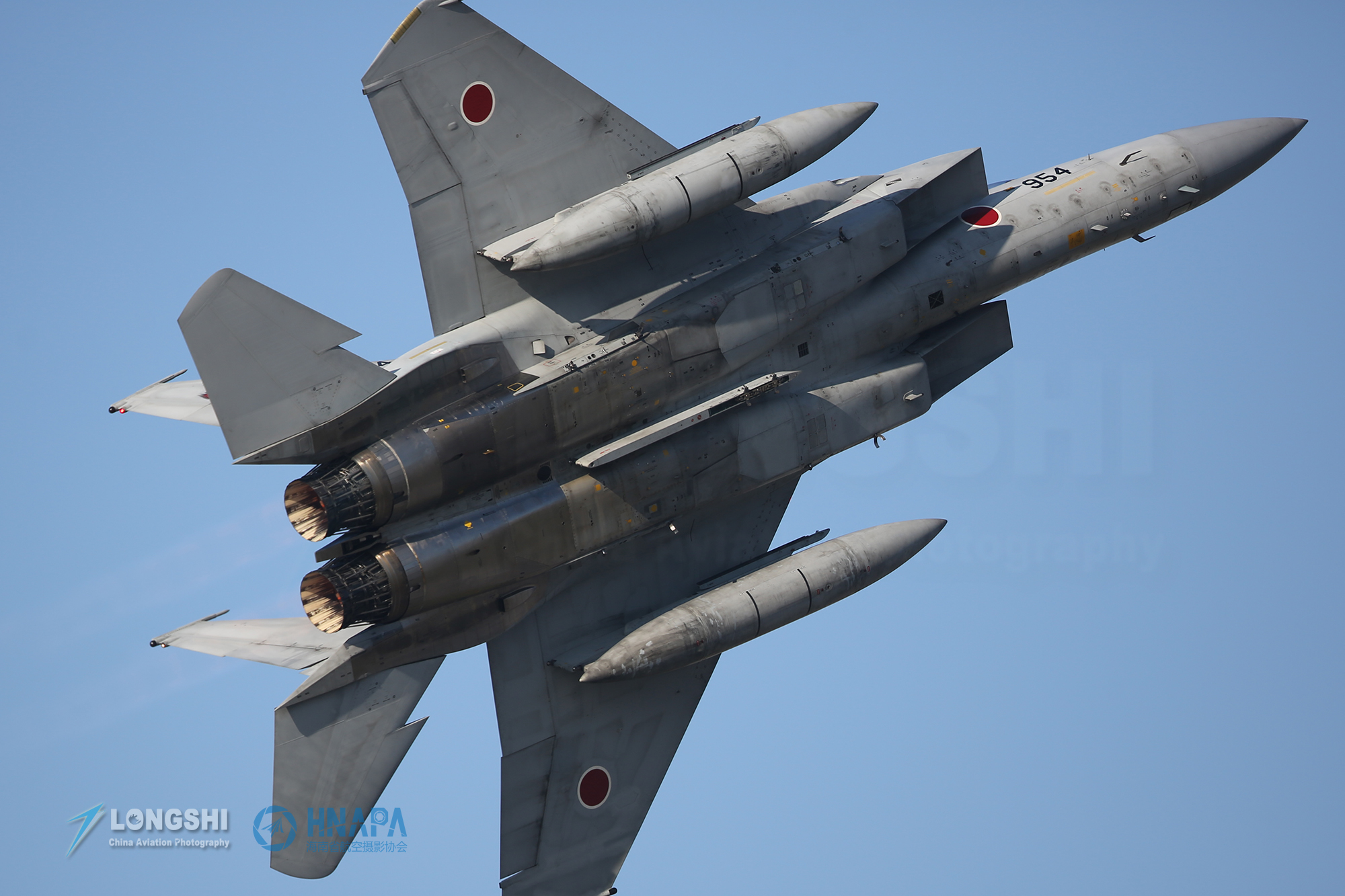 日本怂了，放弃F15升级计划，费用过高成理由，歼16前没优势