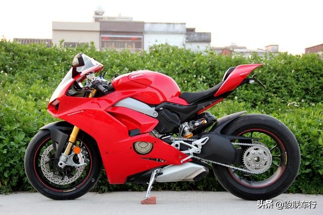 实拍2018杜卡迪V4S Panigale